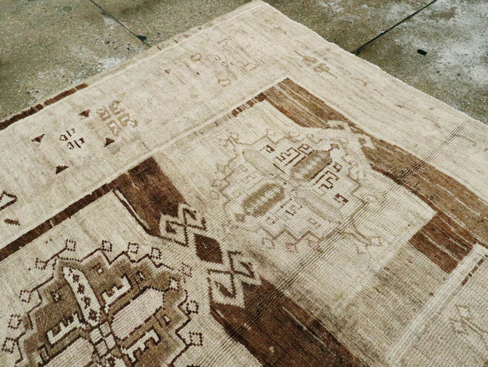 Vintage Turkish Anatolian Carpet, No.24536 - Galerie Shabab