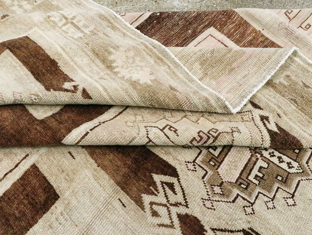 Vintage Turkish Anatolian Carpet, No.24536 - Galerie Shabab