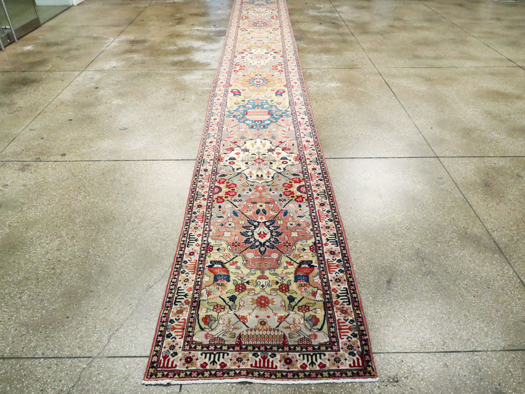 Vintage Persian Tabriz Runner, No.24553 - Galerie Shabab
