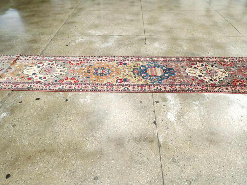 Vintage Persian Tabriz Runner, No.24553 - Galerie Shabab