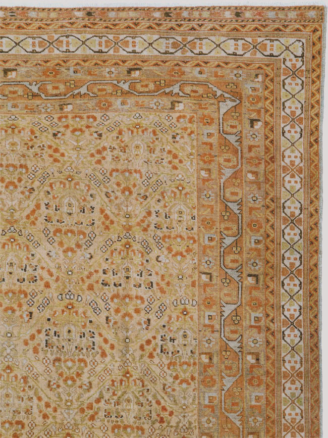Vintage Persian Shiraz Carpet, No.24556 - Galerie Shabab