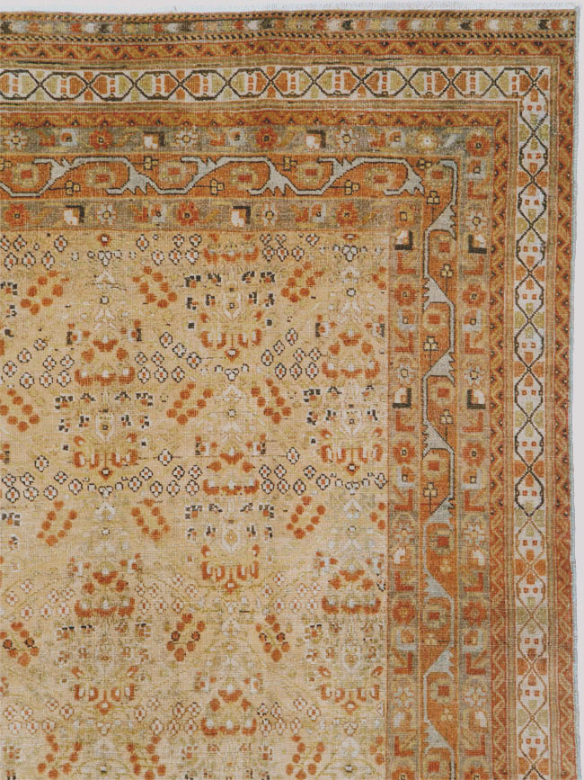 Vintage Persian Shiraz Carpet, No.24556 - Galerie Shabab