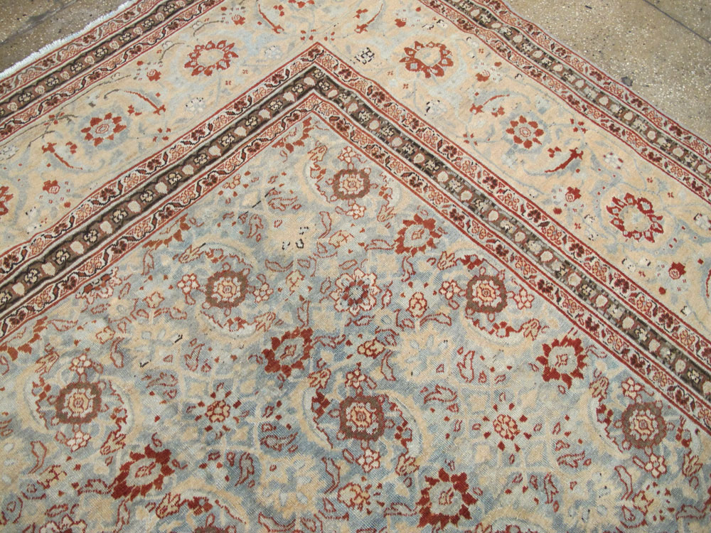 Antique Persian Tabriz Carpet, No.24559 - Galerie Shabab