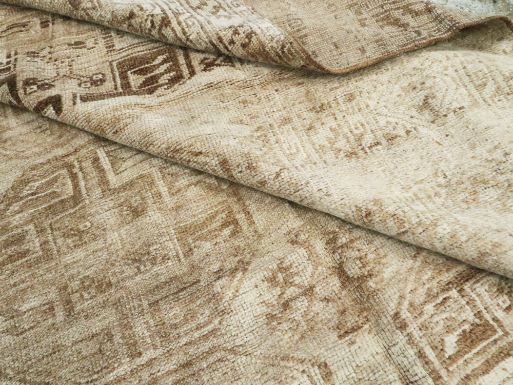 Vintage Central Asian Turkoman Carpet, No.24568 - Galerie Shabab