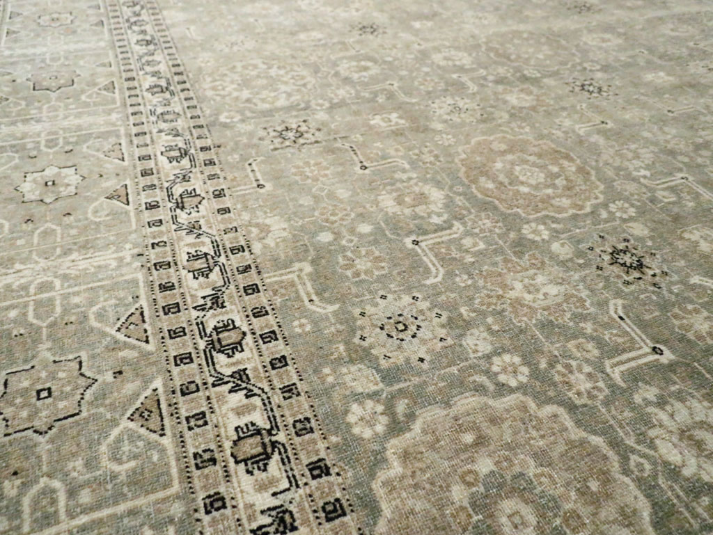 Antique Persian Tabriz Room Size Carpet, No.24570 - Galerie Shabab