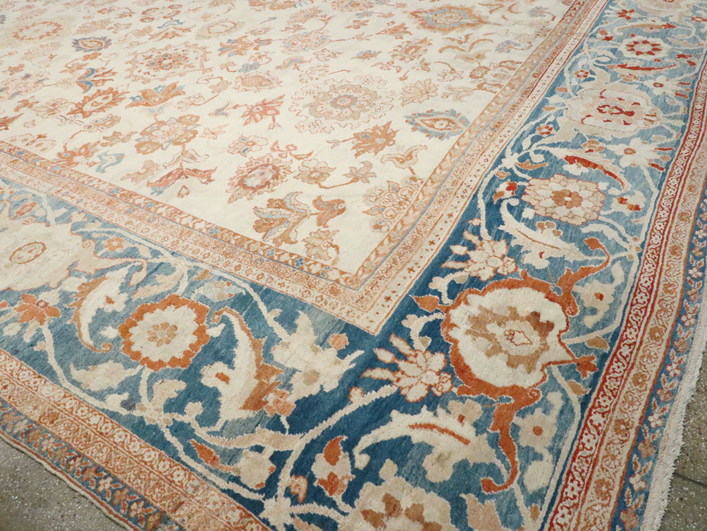 Antique Persian Sultanabad Carpet, No.24573 - Galerie Shabab