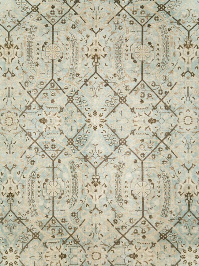 Antique Persian Tabriz Carpet, No.24579 - Galerie Shabab