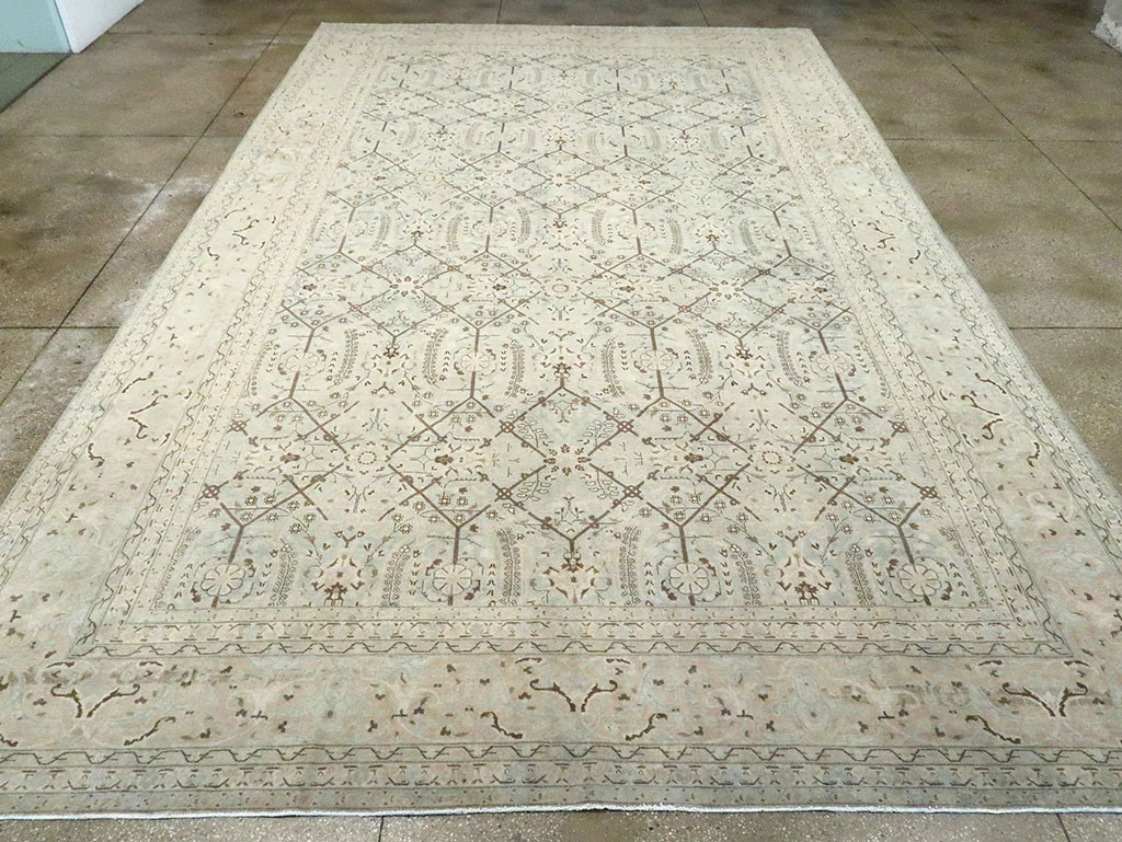 Antique Persian Tabriz Carpet, No.24579 - Galerie Shabab