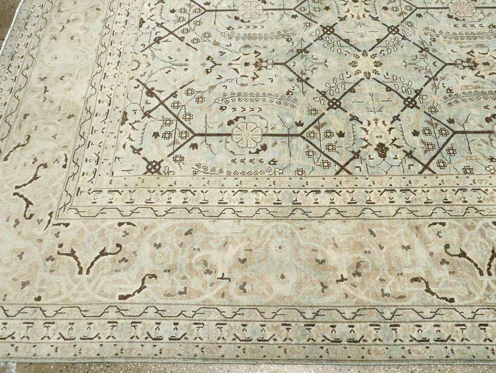 Antique Persian Tabriz Carpet, No.24579 - Galerie Shabab