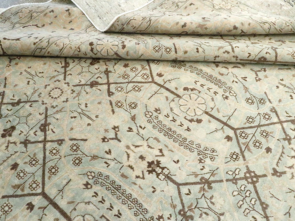 Antique Persian Tabriz Carpet, No.24579 - Galerie Shabab