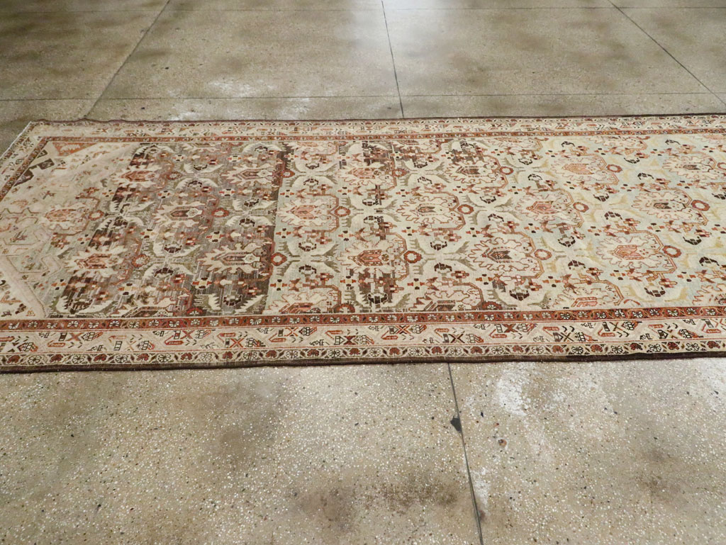 Vintage Persian Malayer Wide Gallery Runner, No.24581 - Galerie Shabab