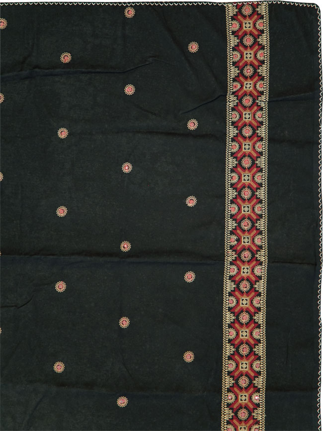 Vintage Persian Embroidered Textile, No.24590 - Galerie Shabab