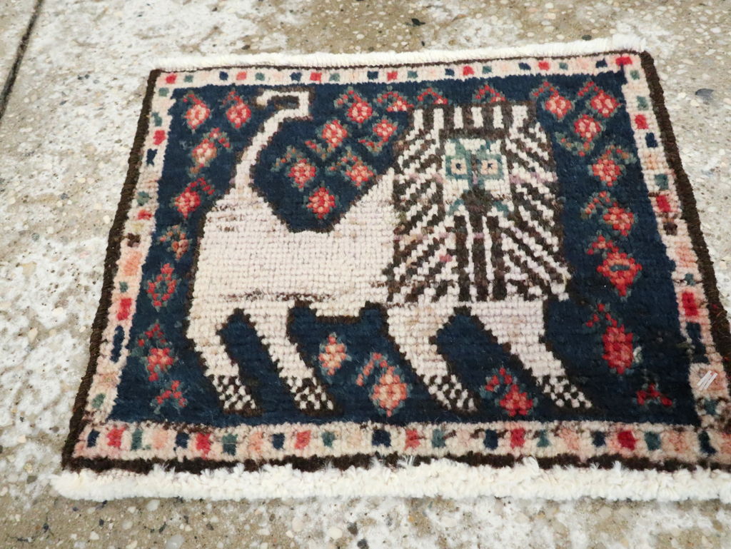 Antique Persian Hamadan Pictorial Rug, No.24612 - Galerie Shabab