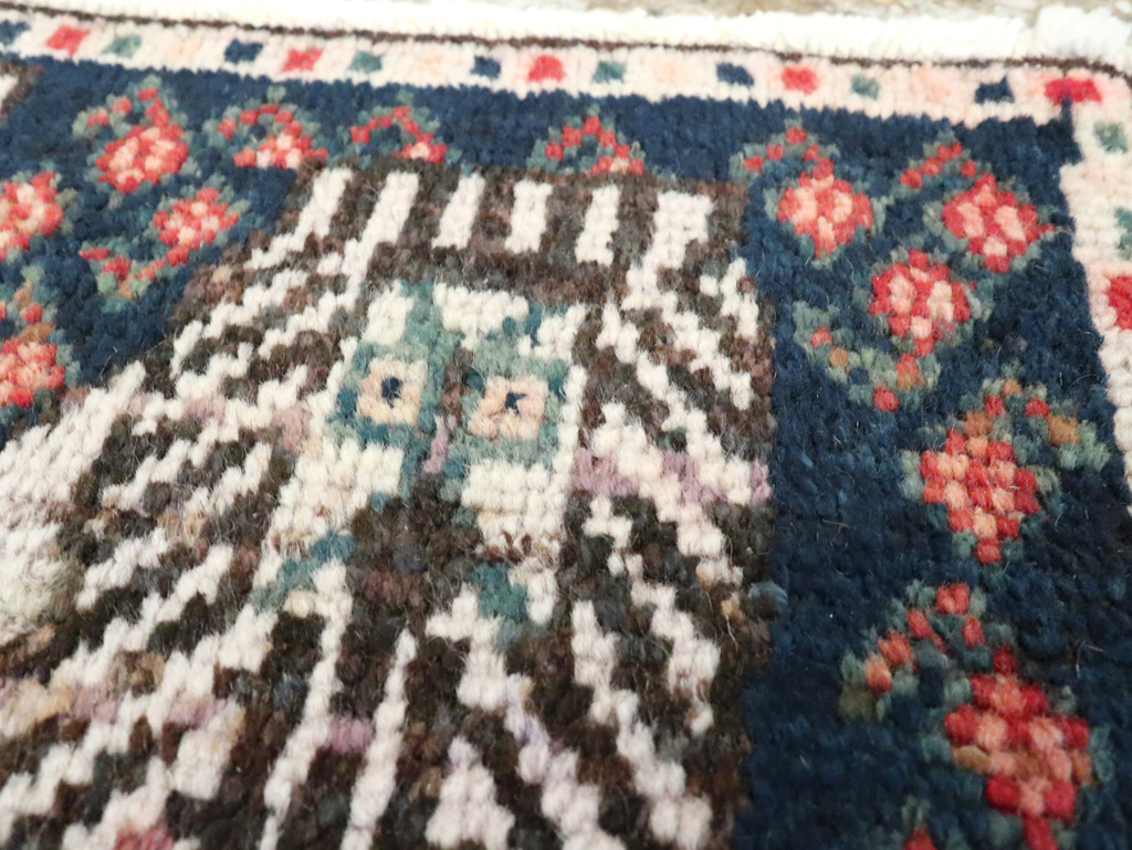 Antique Persian Hamadan Pictorial Rug, No.24612 - Galerie Shabab