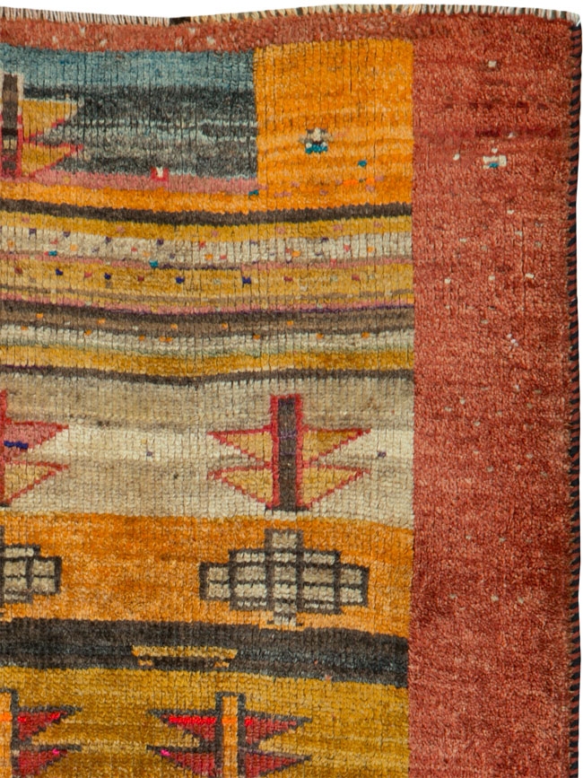 Vintage Persian Gabbeh Rug, No.24616 - Galerie Shabab
