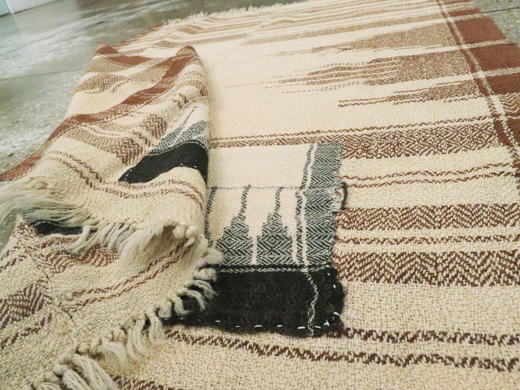 Vintage Persian Textile, No.24636 - Galerie Shabab