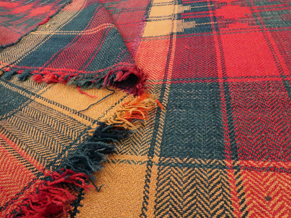 Vintage Persian Textile, No.24641 - Galerie Shabab