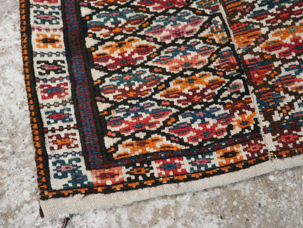 Vintage Persian Kurdish Saddlebag (Khorjin), No.24647 - Galerie Shabab
