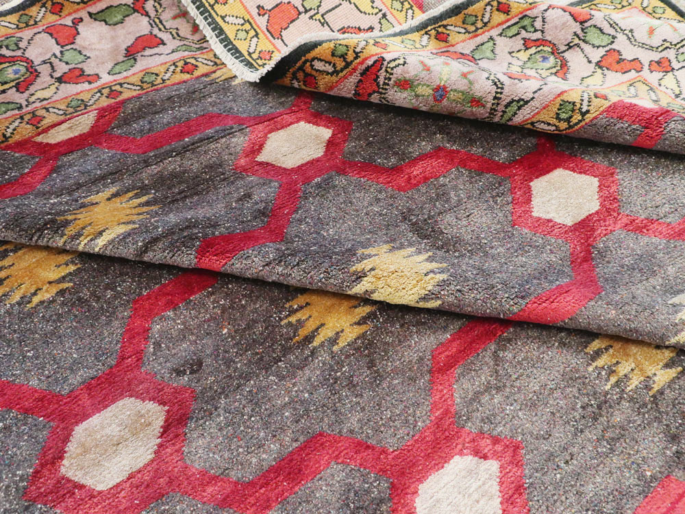 Vintage Indian Silk Agra Room Size Carpet, No.24652 - Galerie Shabab