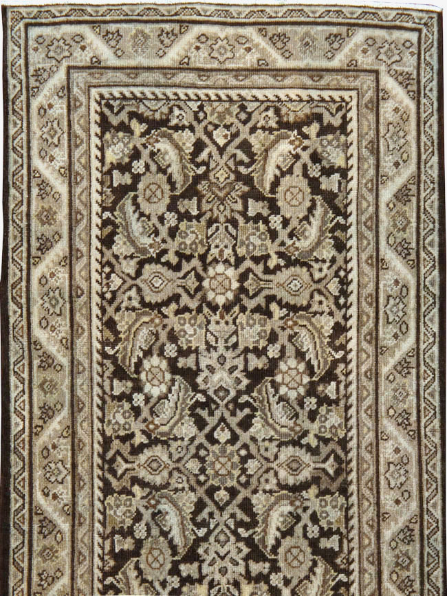 Antique Persian Mahal Runner, No.24662 - Galerie Shabab