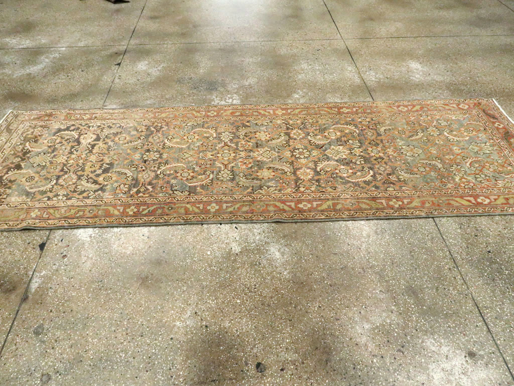 Antique Persian Mahal Runner, No.24665 - Galerie Shabab