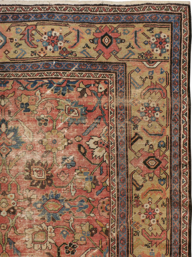 Antique Mahal Distressed Rug, No.24671 - Galerie Shabab