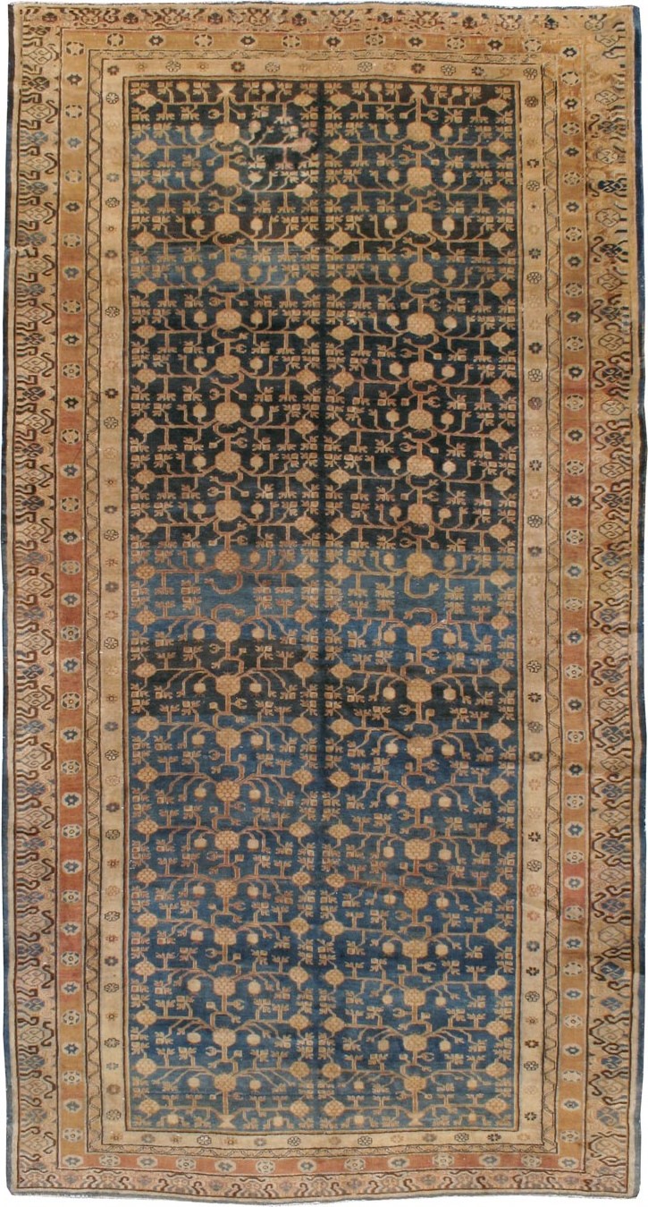 Antique Khotan Carpet, No.24676 - Galerie Shabab