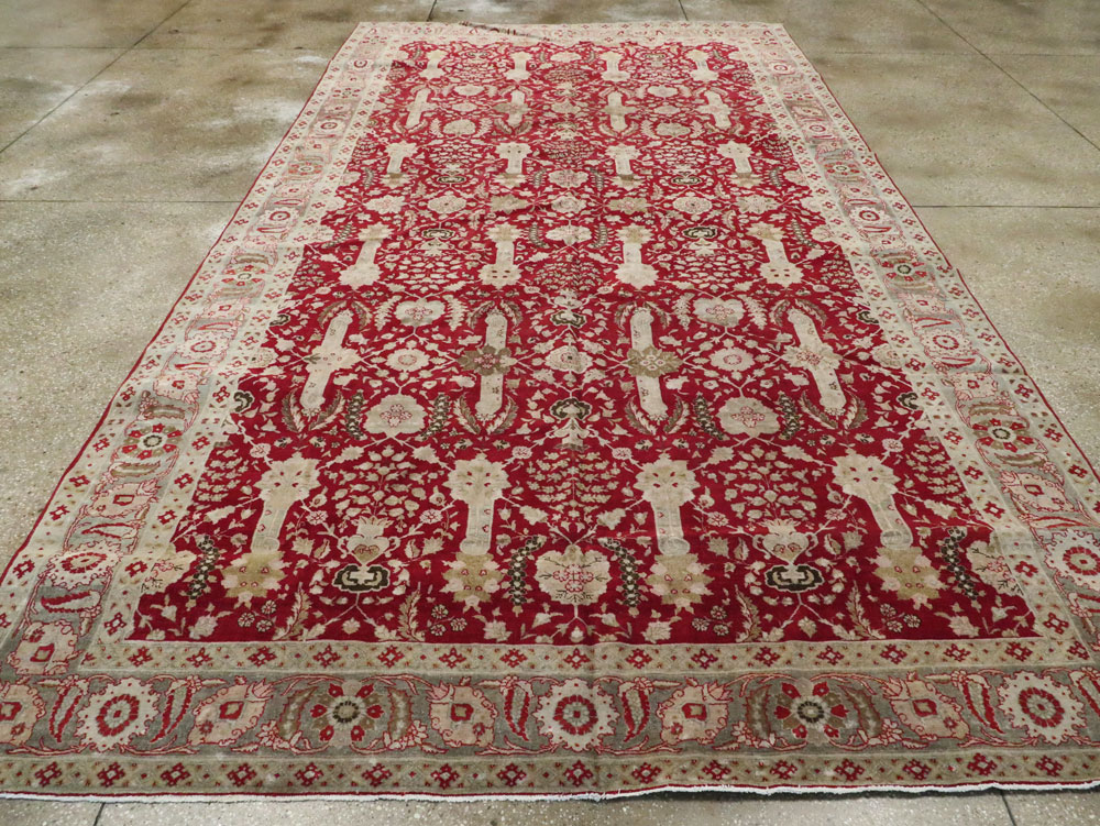 Antique Persian Tabriz Gallery Carpet, No.24680 - Galerie Shabab