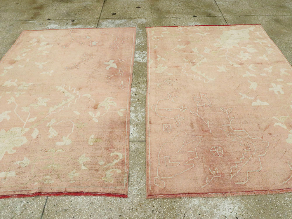 Antique Turkish Oushak Rug, No.24682 - Galerie Shabab