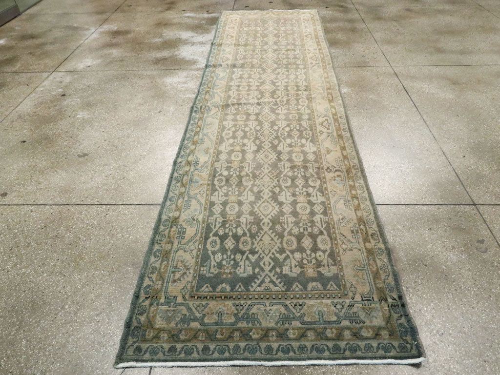 Vintage Persian Malayer Runner, No.24705 - Galerie Shabab