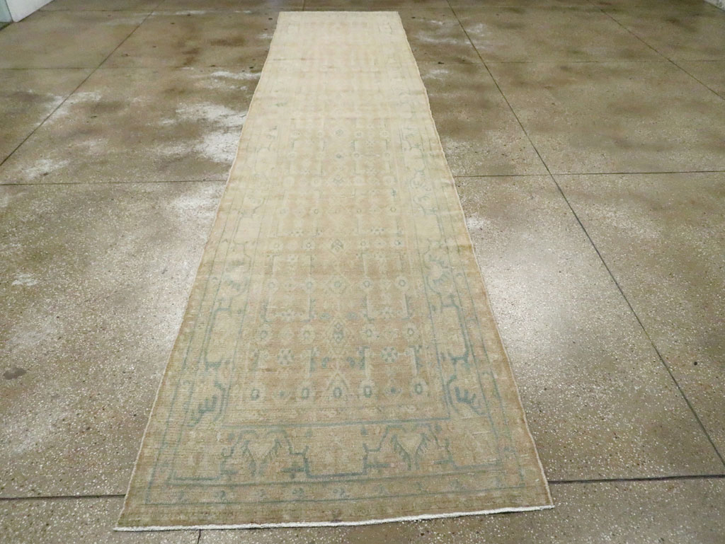 Vintage Persian Malayer Runner, No.24720 - Galerie Shabab