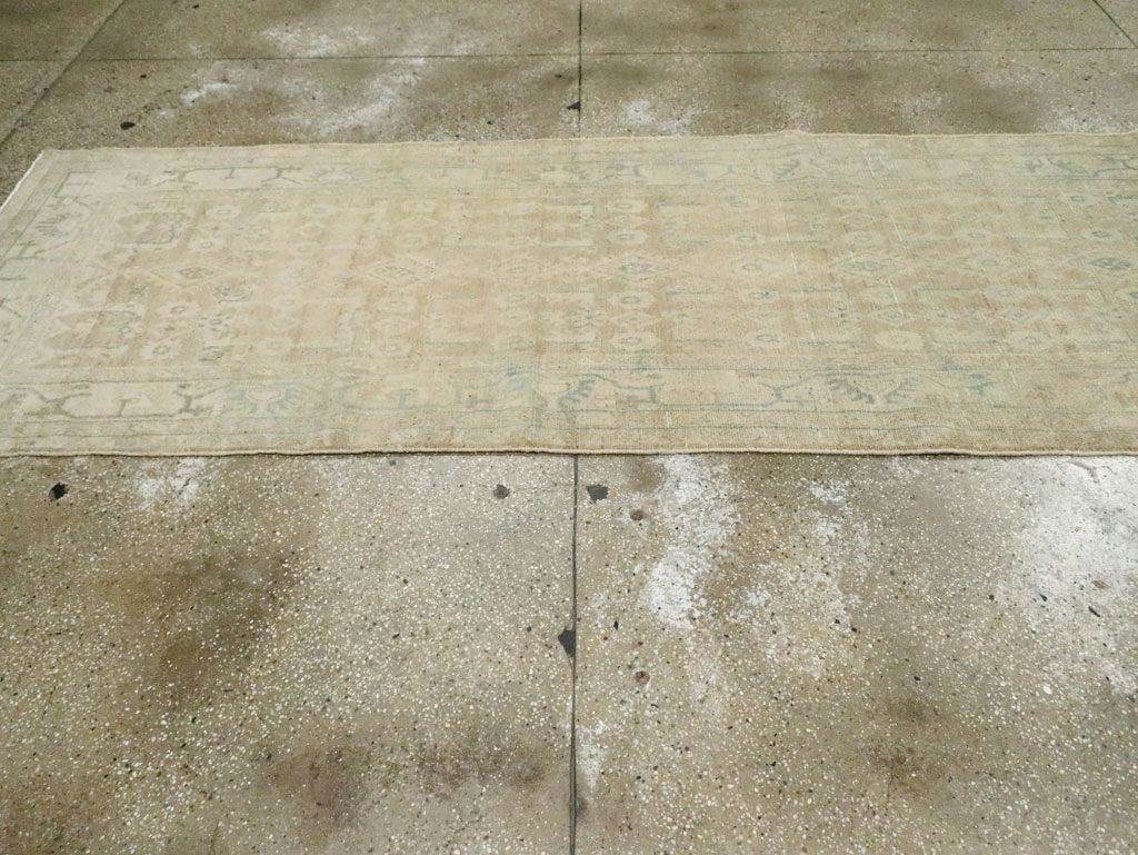 Vintage Persian Malayer Runner, No.24720 - Galerie Shabab