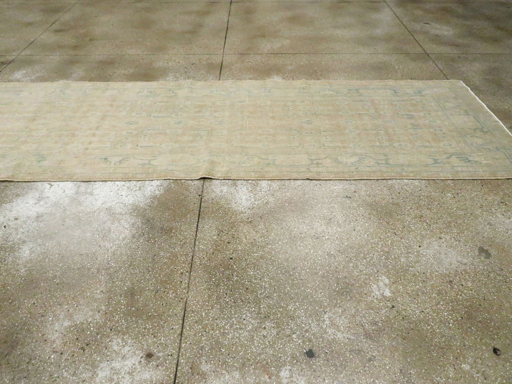 Vintage Persian Malayer Runner, No.24720 - Galerie Shabab
