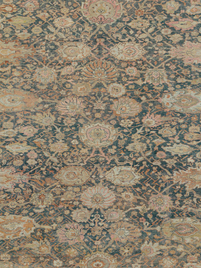 Antique Persian Sultanabad Carpet, No.24727 - Galerie Shabab