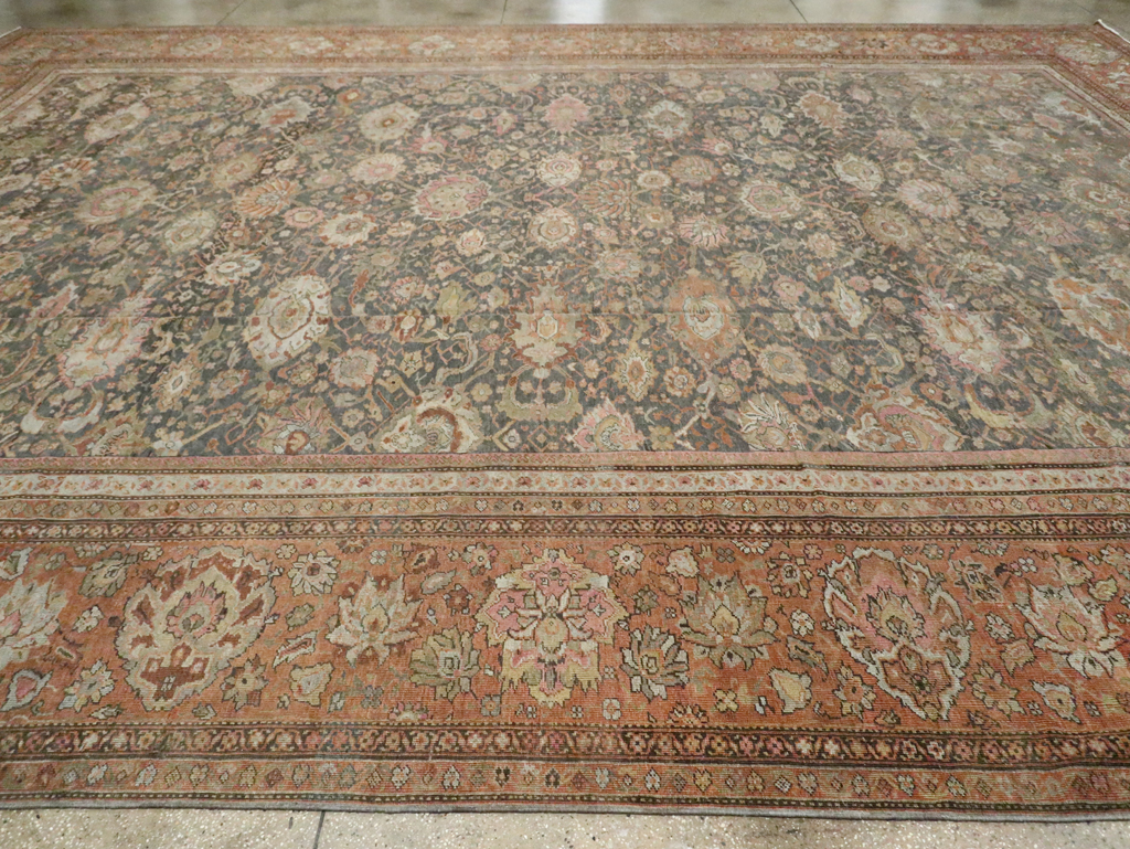 Antique Persian Sultanabad Carpet, No.24727 - Galerie Shabab