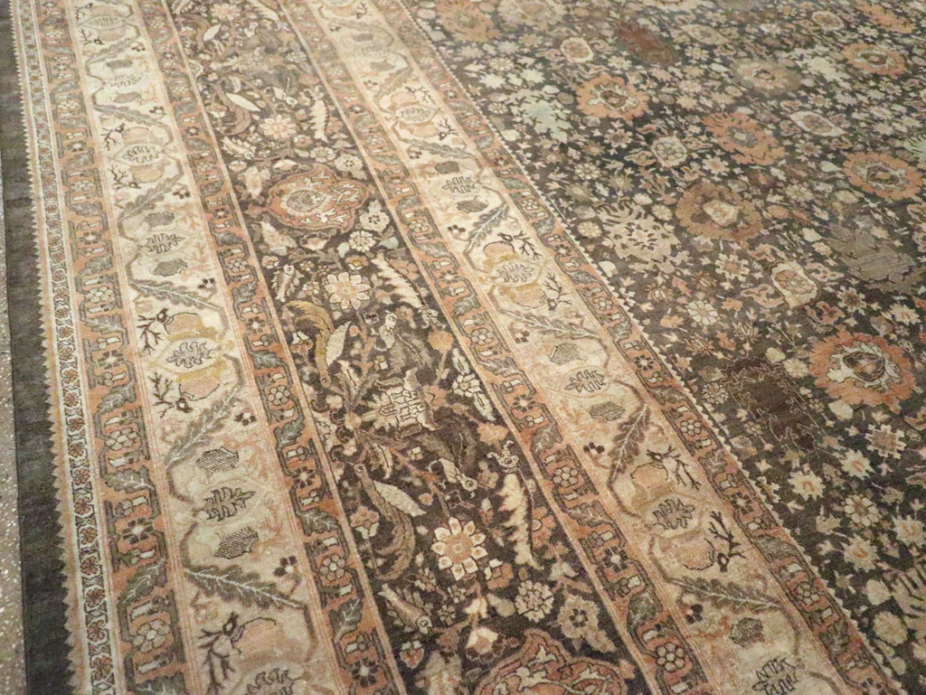 Antique Persian Tabriz Carpet, No.24729 - Galerie Shabab