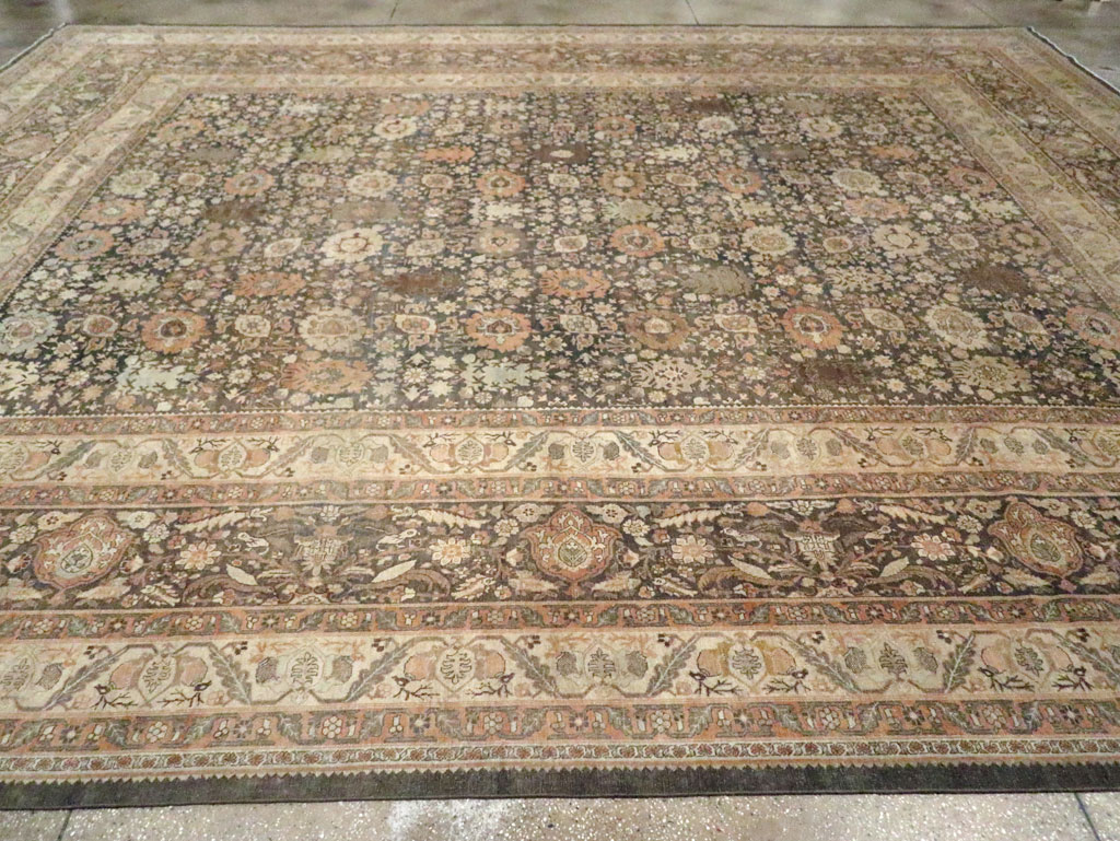 Antique Persian Tabriz Carpet, No.24729 - Galerie Shabab