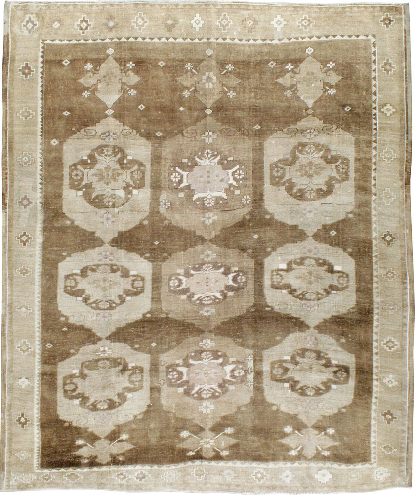 Vintage Turkish Anatolian Carpet, No.24730 - Galerie Shabab