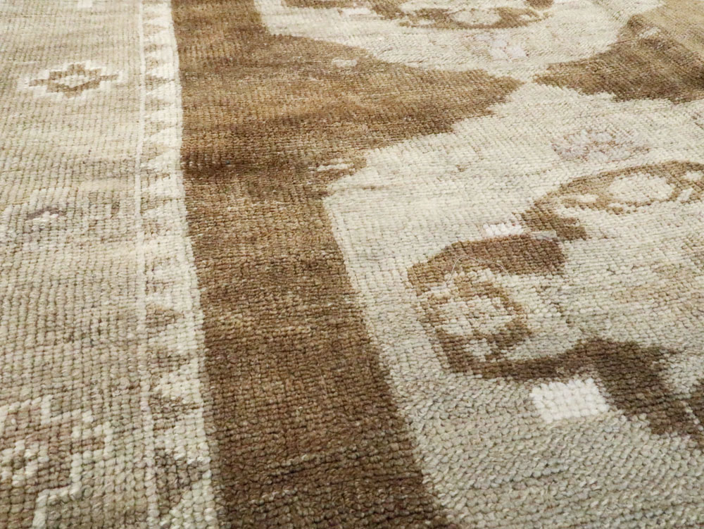 Vintage Turkish Anatolian Carpet, No.24730 - Galerie Shabab