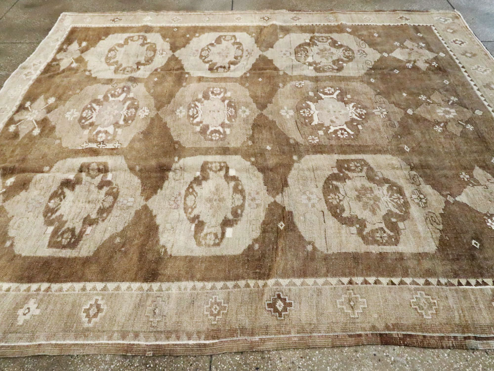 Vintage Turkish Anatolian Carpet, No.24730 - Galerie Shabab