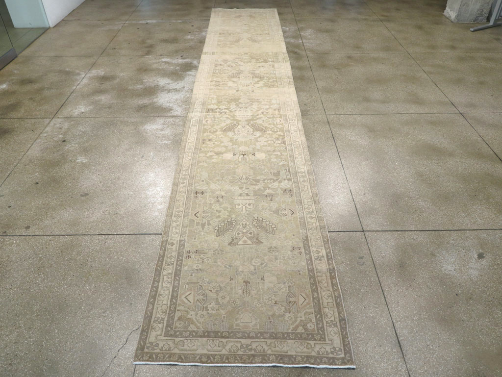 Vintage Persian Malayer Wide Gallery Runner, No.24754 - Galerie Shabab