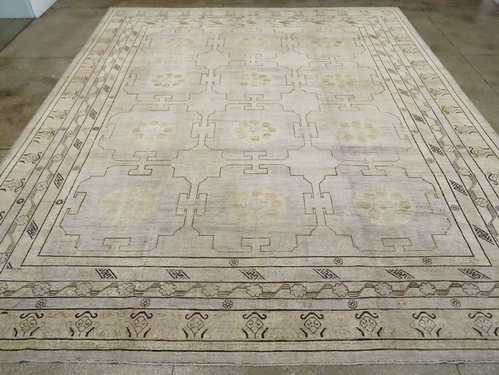 Vintage East Turkestan Khotan Carpet, No.24763 - Galerie Shabab