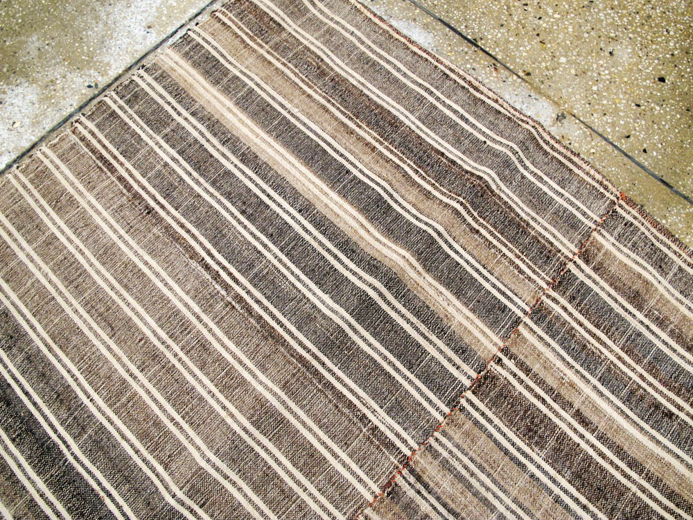 Vintage Turkish Anatolian Flat-weave Kilim, No.24773 - Galerie Shabab