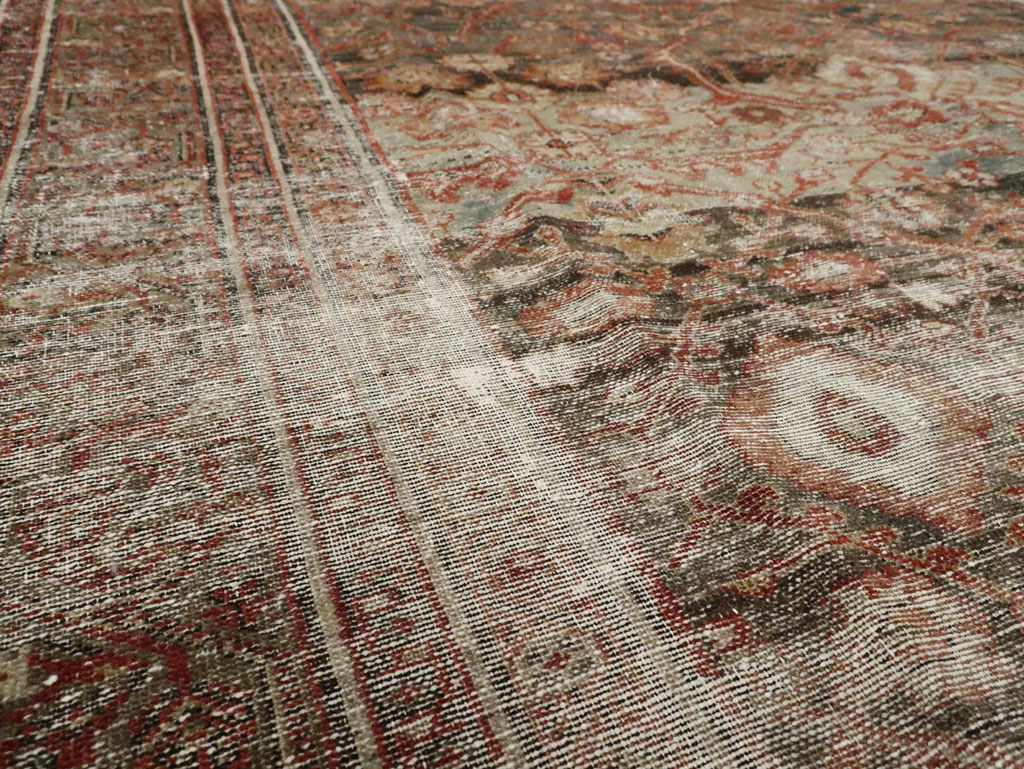 Antique Persian Malayer Distressed Carpet, No.24791 - Galerie Shabab