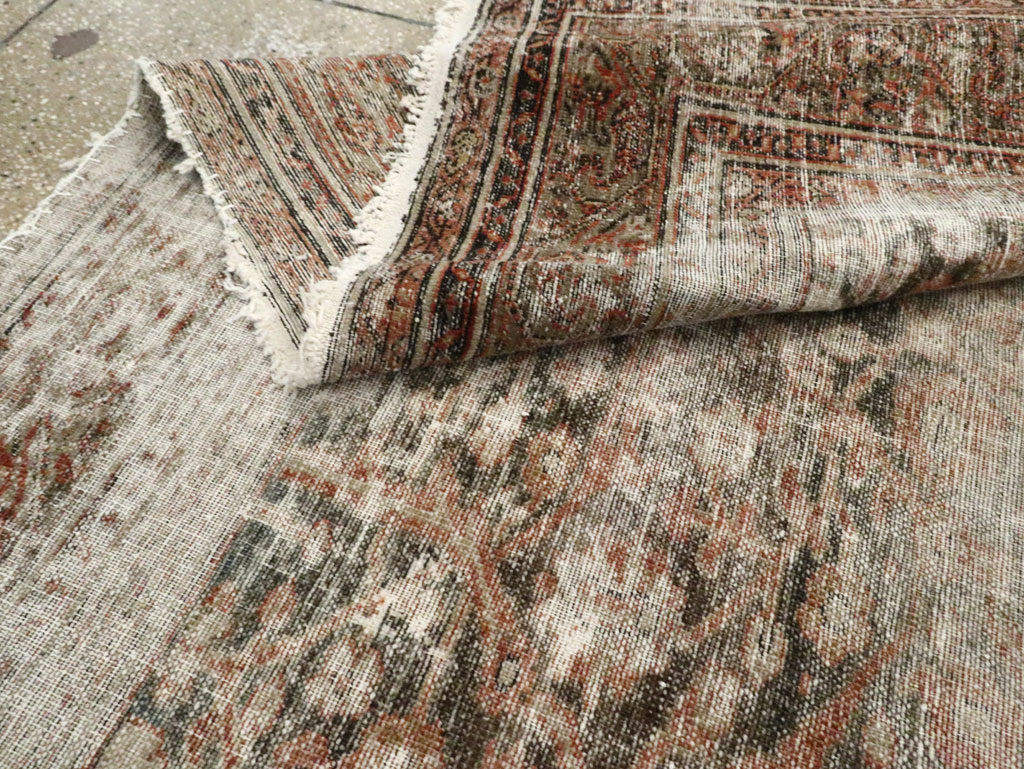 Antique Persian Malayer Distressed Carpet, No.24791 - Galerie Shabab