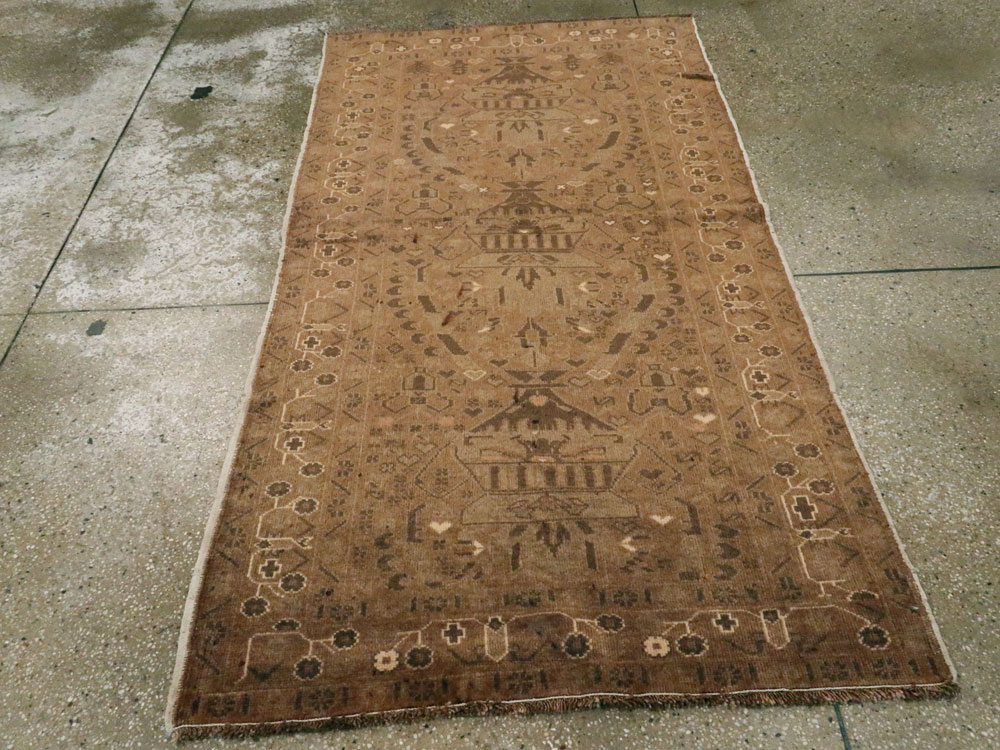 Vintage Persian Baluch Rug, No.24798 - Galerie Shabab