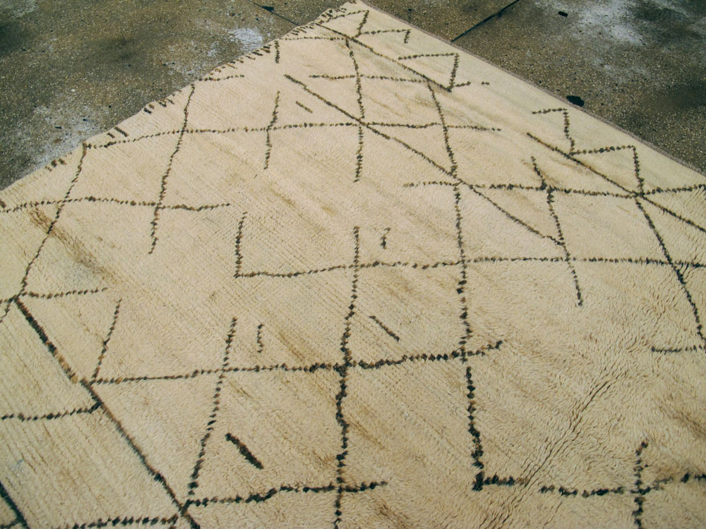 Vintage Moroccan Carpet, No.24803 - Galerie Shabab