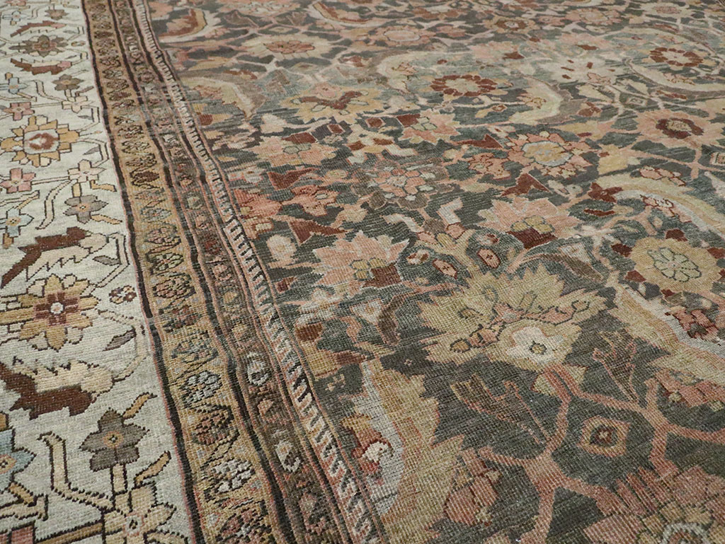 Antique Persian Mahal Oversize Carpet, No.24807 - Galerie Shabab