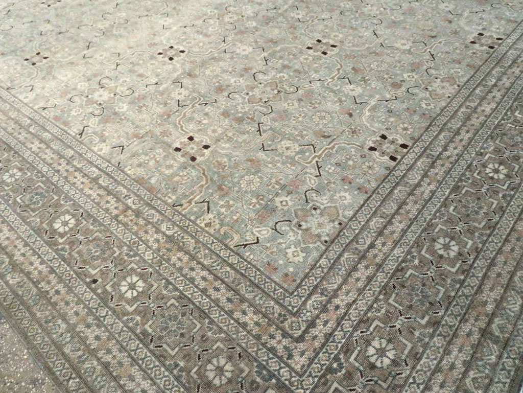 Antique Persian Tabriz Carpet, No.24810 - Galerie Shabab