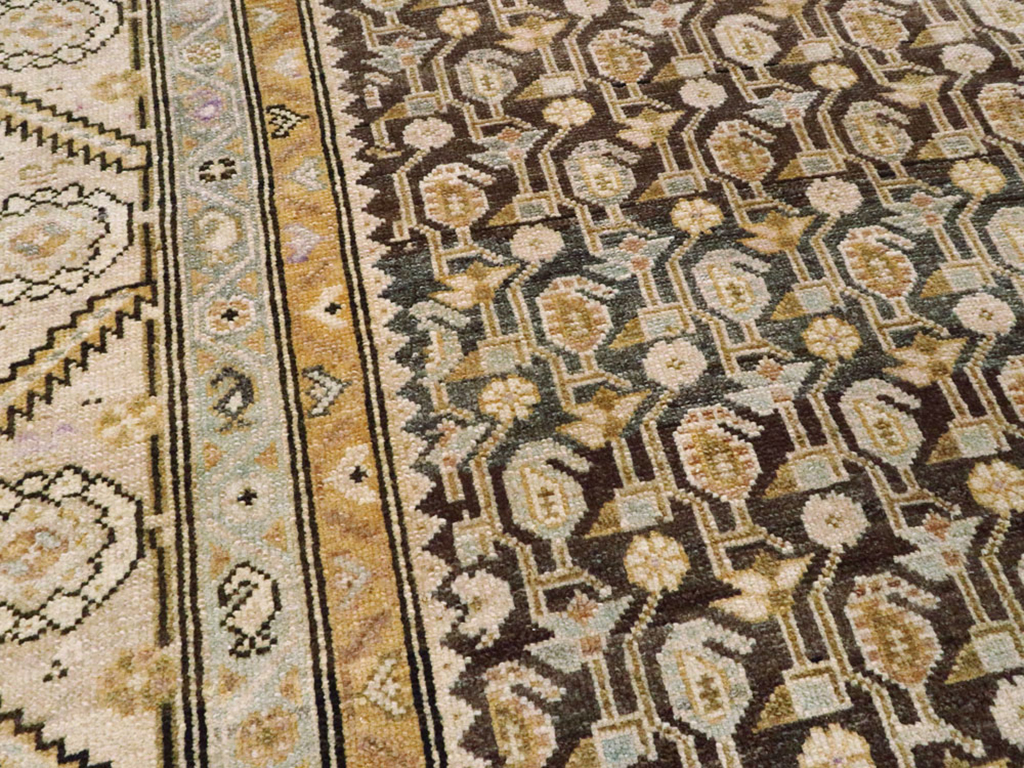 Vintage Persian Malayer Gallery Carpet, No.24811 - Galerie Shabab